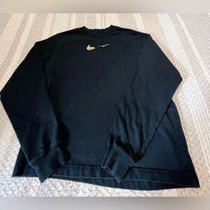 The Nike Tee Black Animal Print Swoosh Long Sleeve Crew Neck
Loose Fit XS